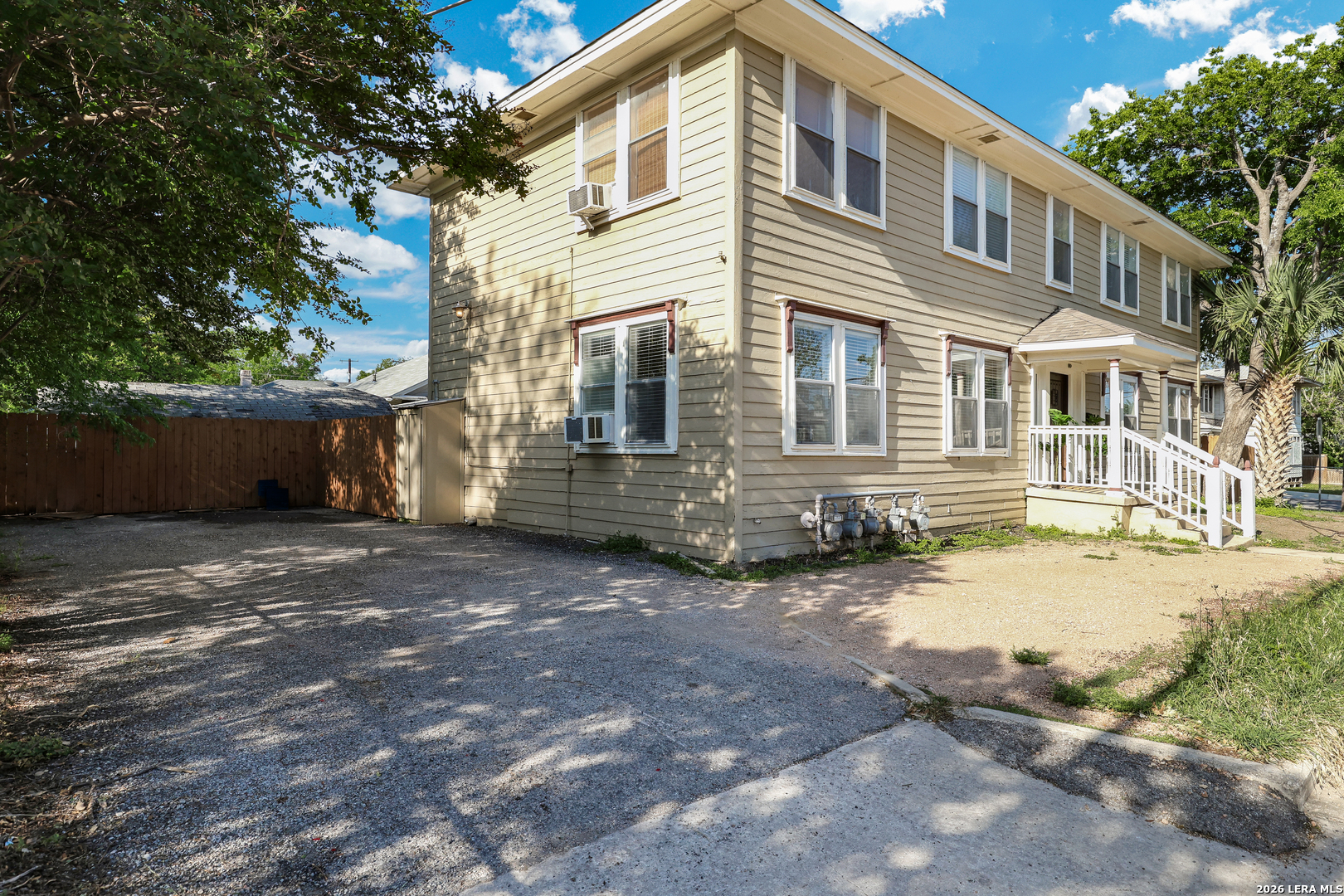 423 E Ashby Place San Antonio TX 78212