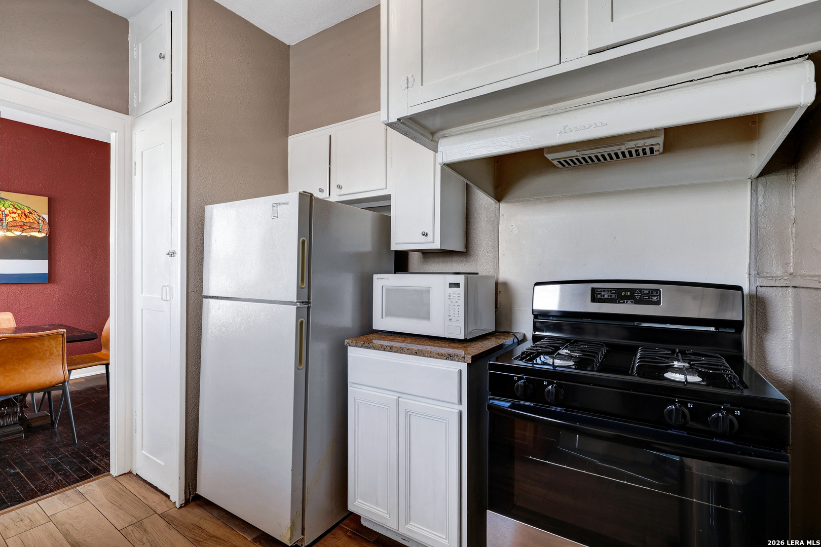423 E Ashby Place San Antonio TX 78212
