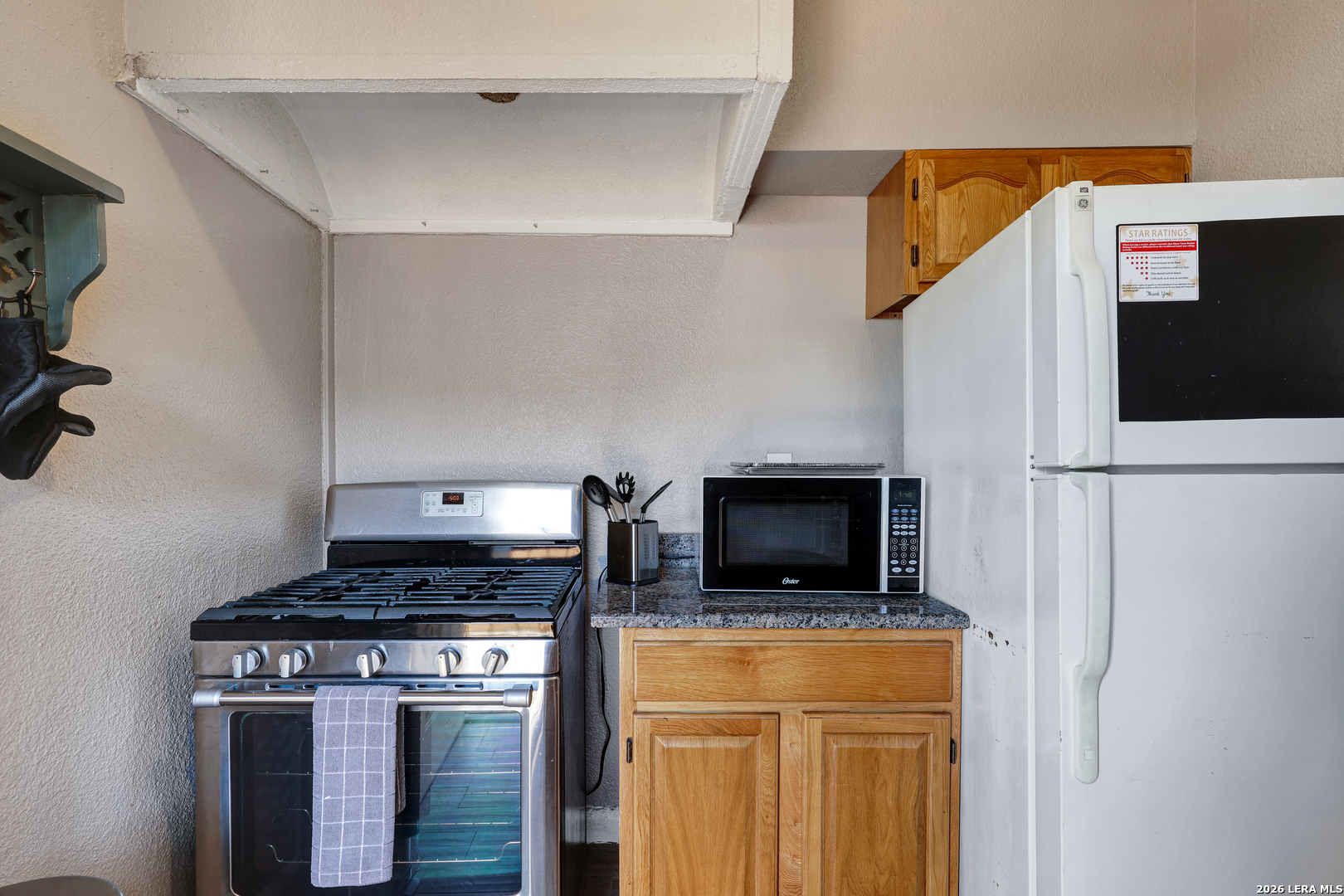 423 E Ashby Place San Antonio TX 78212