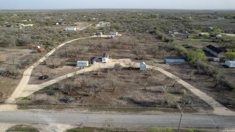 1509 Westward Trail Uvalde TX 78801