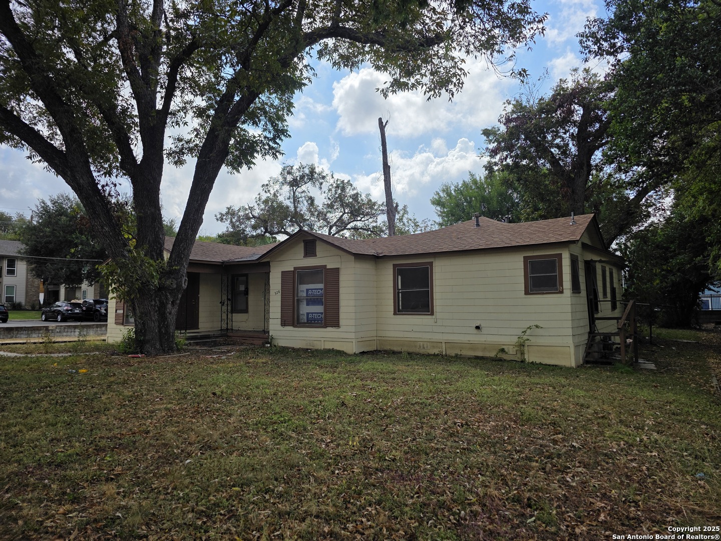 330 Montclair Alamo Heights TX 78209
