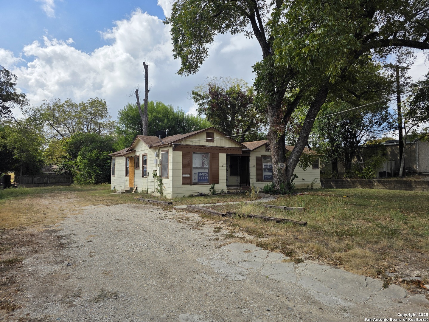 330 Montclair Alamo Heights TX 78209