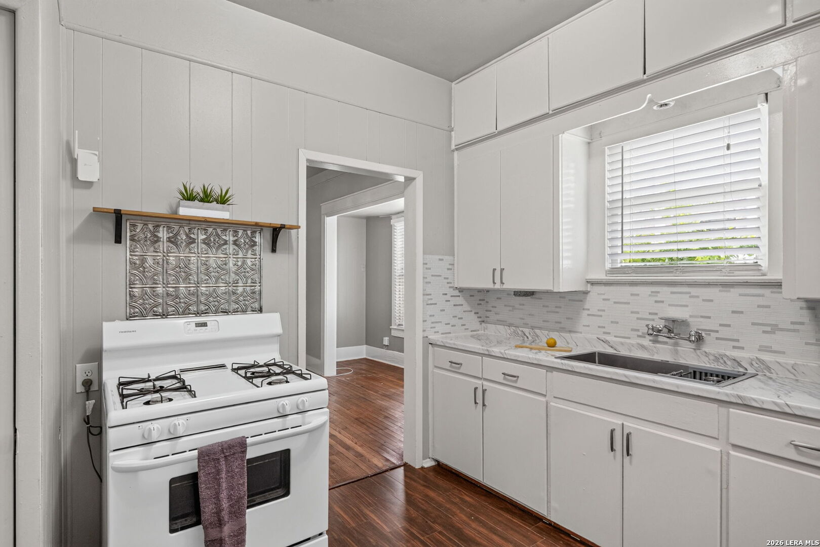 1023 W French Place San Antonio TX 78212
