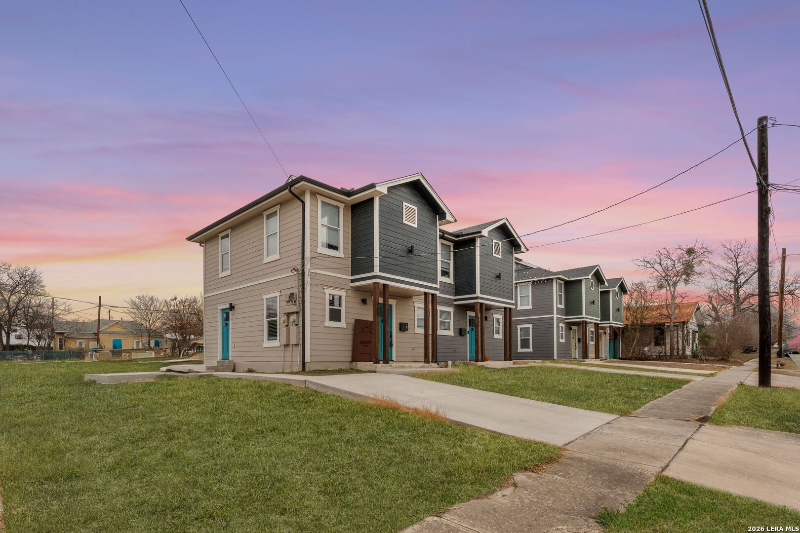 903/907 Dawson San Antonio TX 78202