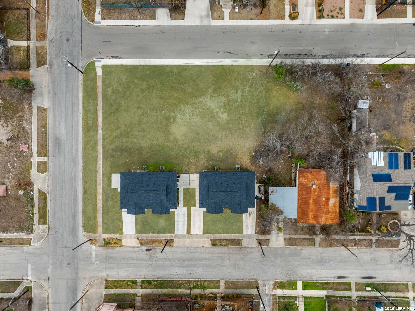 903/907 Dawson San Antonio TX 78202