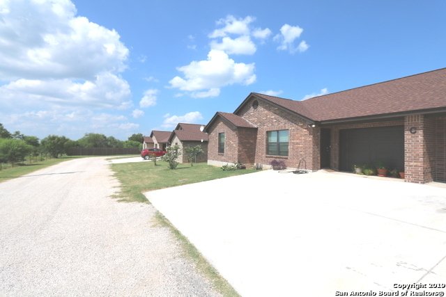 16020 Us Highway 87 Adkins TX 78101