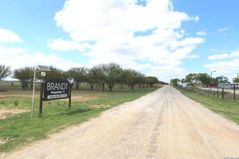 16020 Us Highway 87 Adkins TX 78101