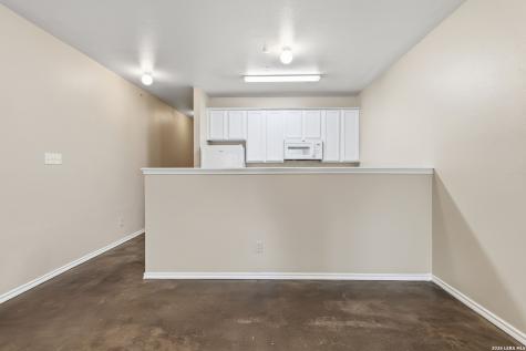 10718 Mathom Landing Universal City TX 78148