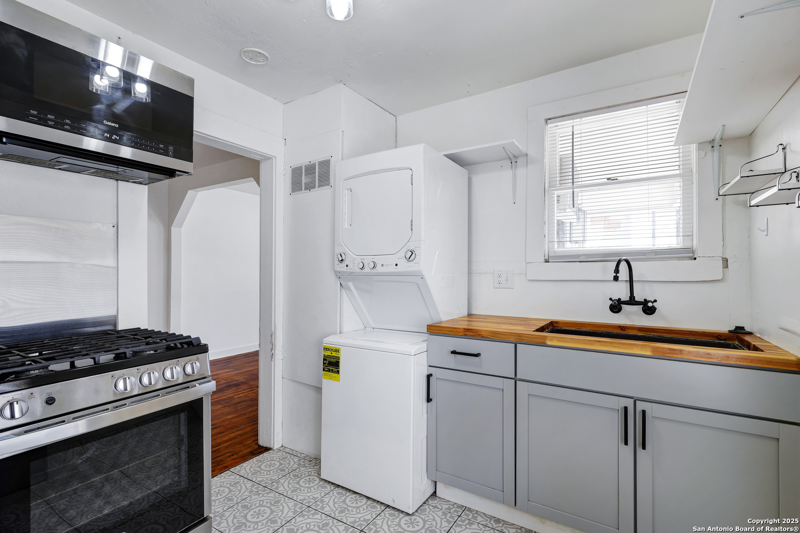 522 E Myrtle San Antonio TX 78212
