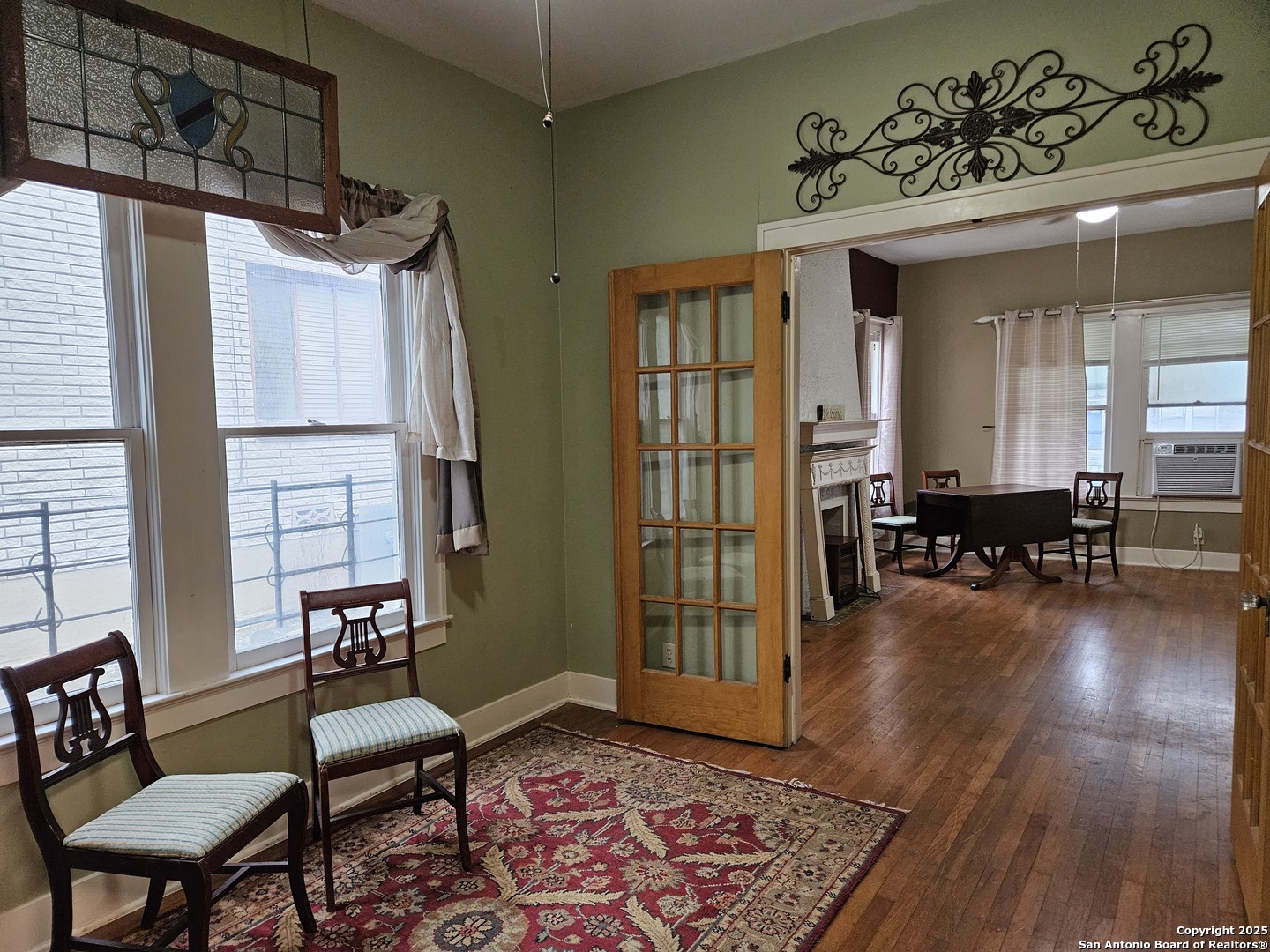215 W Ridgewood Court San Antonio TX 78212