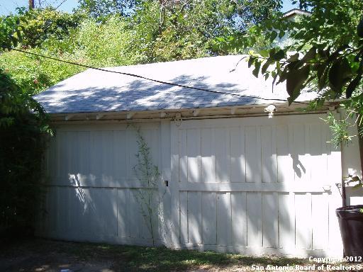 215 W Ridgewood Court San Antonio TX 78212