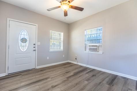 525-527 Mckinley San Antonio TX 78210