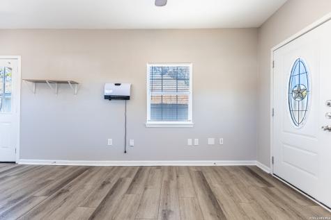 525-527 Mckinley San Antonio TX 78210