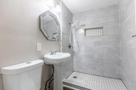 525-527 Mckinley San Antonio TX 78210