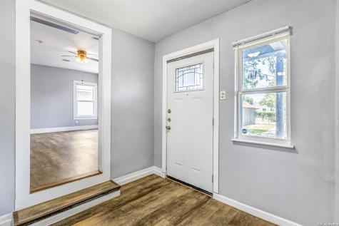 525-527 Mckinley San Antonio TX 78210
