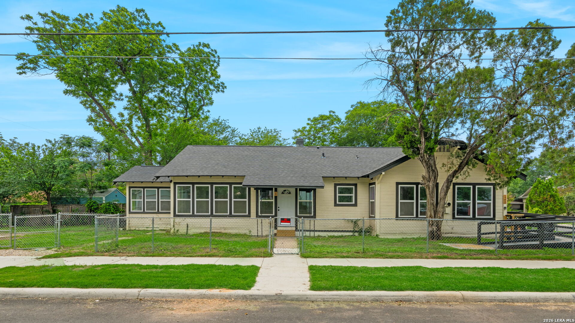 1200 W Magnolia Avenue San Antonio TX 78201