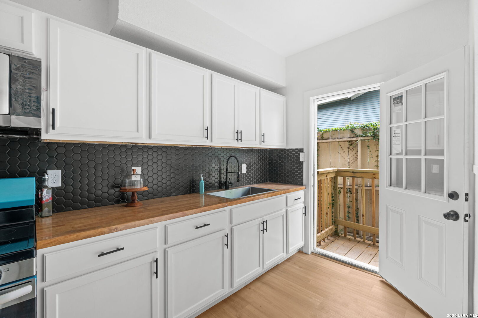 1200 W Magnolia Avenue San Antonio TX 78201
