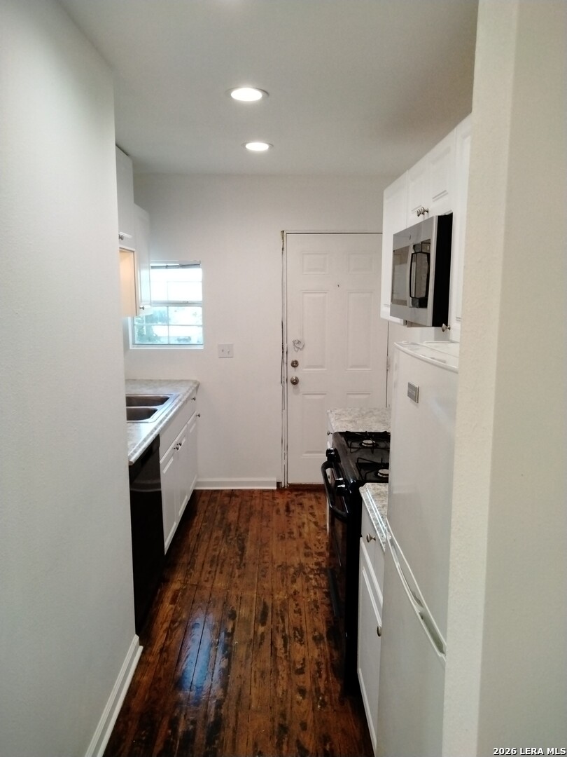 1524 W Woodlawn San Antonio TX 78201
