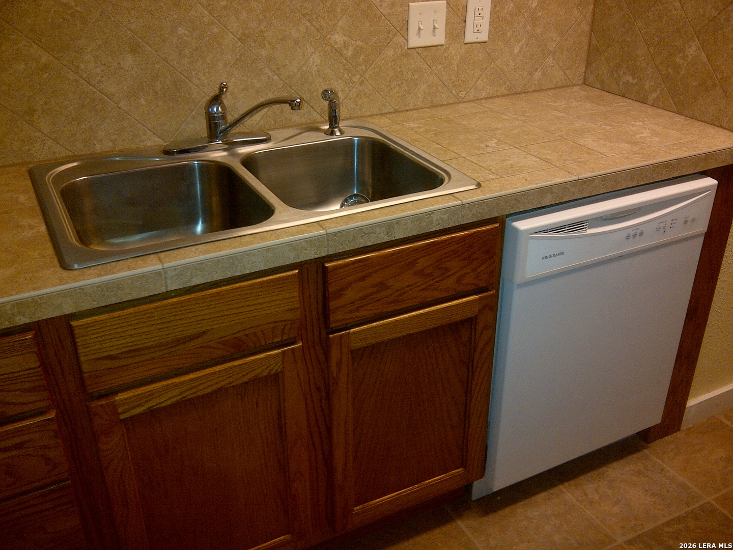 1524 W Woodlawn San Antonio TX 78201