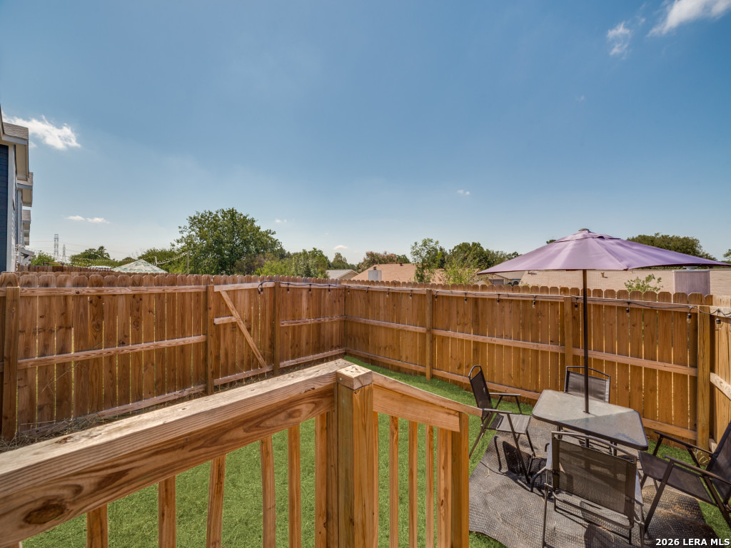 6906 Crestway Road San Antonio TX 78239