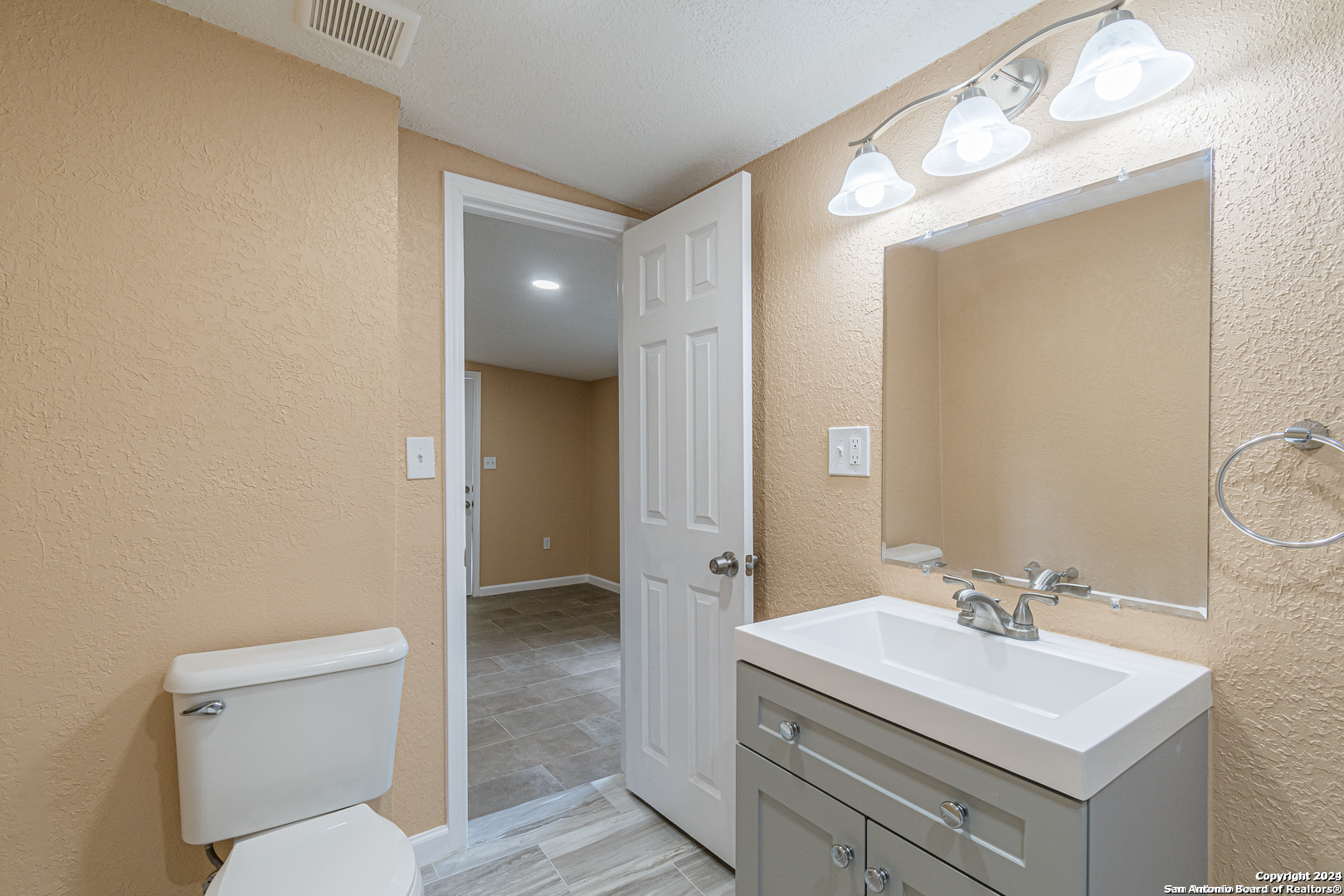 502 S San Manuel Street San Antonio TX 78237