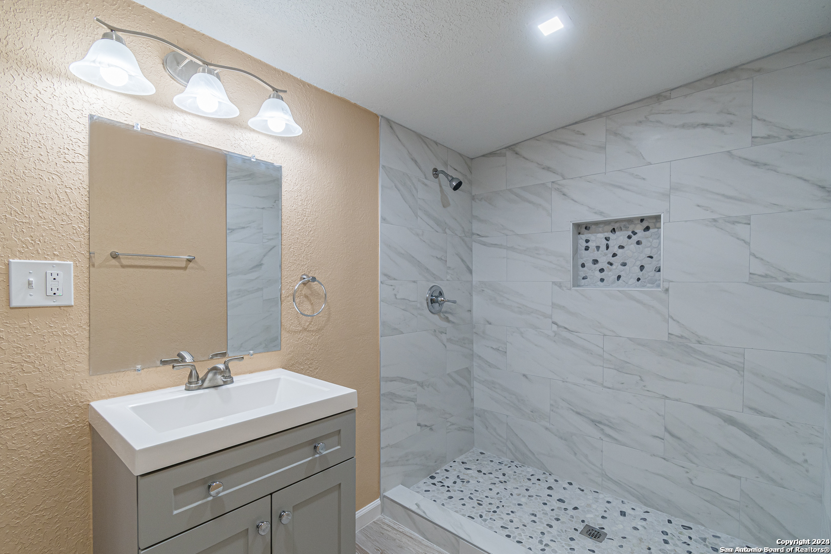 502 S San Manuel Street San Antonio TX 78237