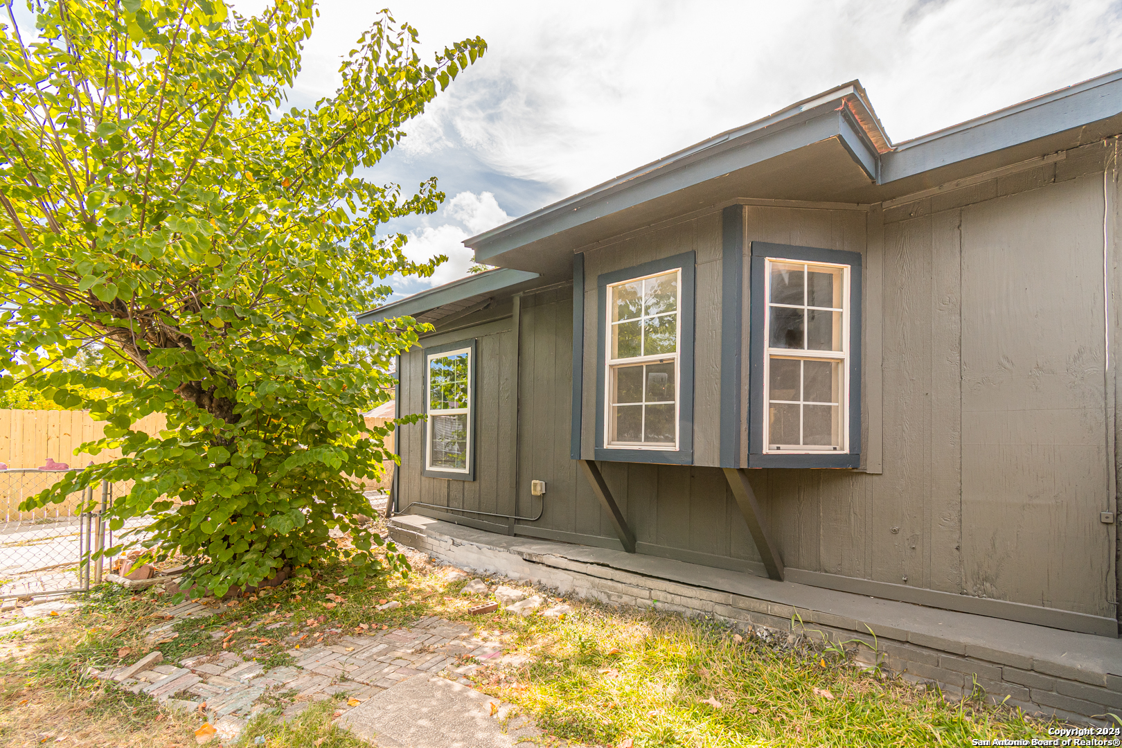 502 S San Manuel Street San Antonio TX 78237