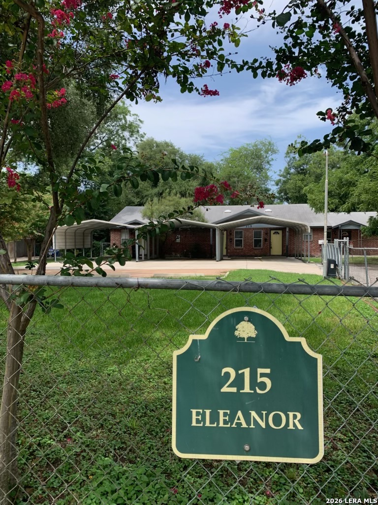 215 Eleanor Avenue San Antonio TX 78209