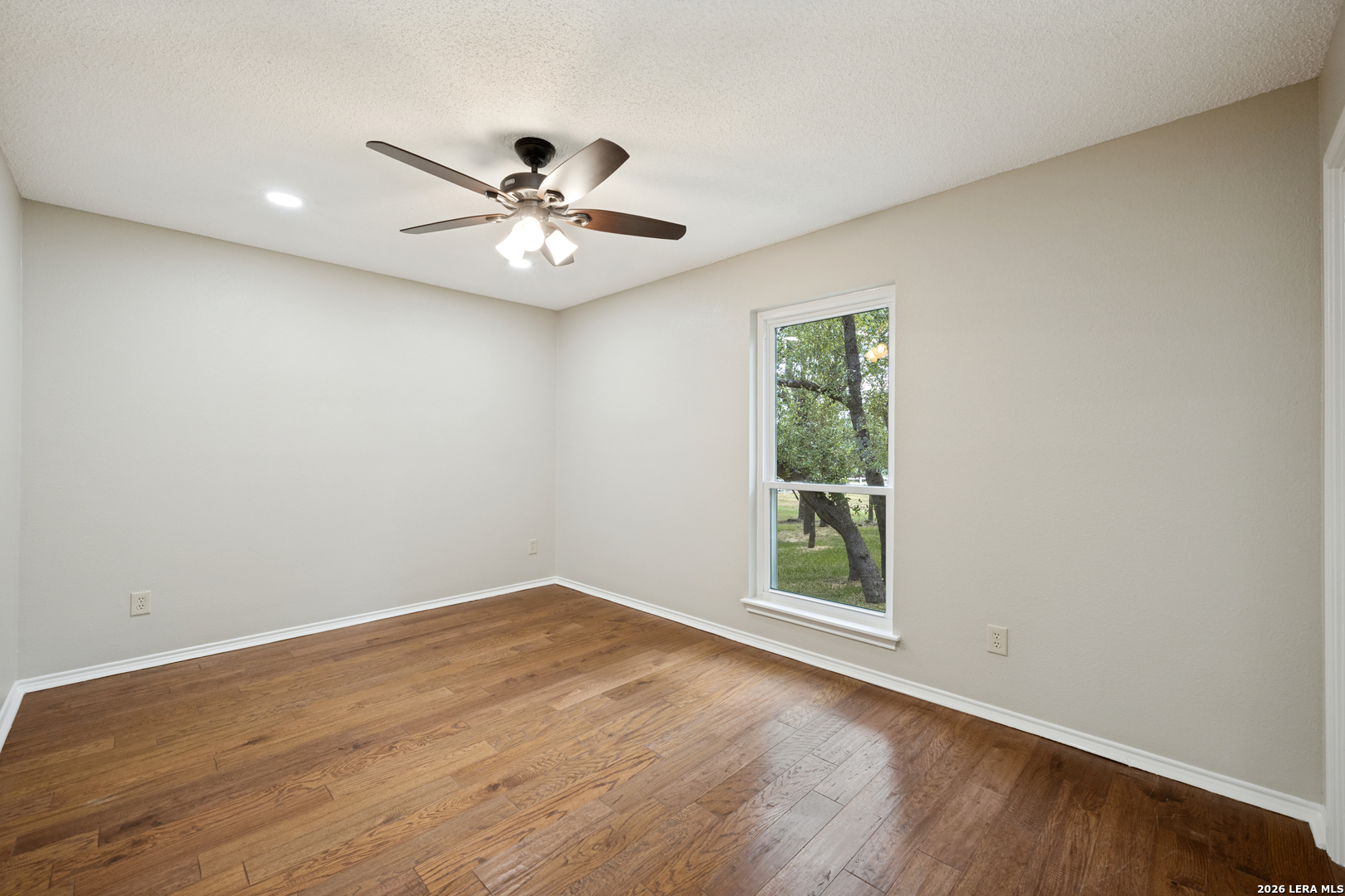 111 E Oak Estates Drive San Antonio TX 78260