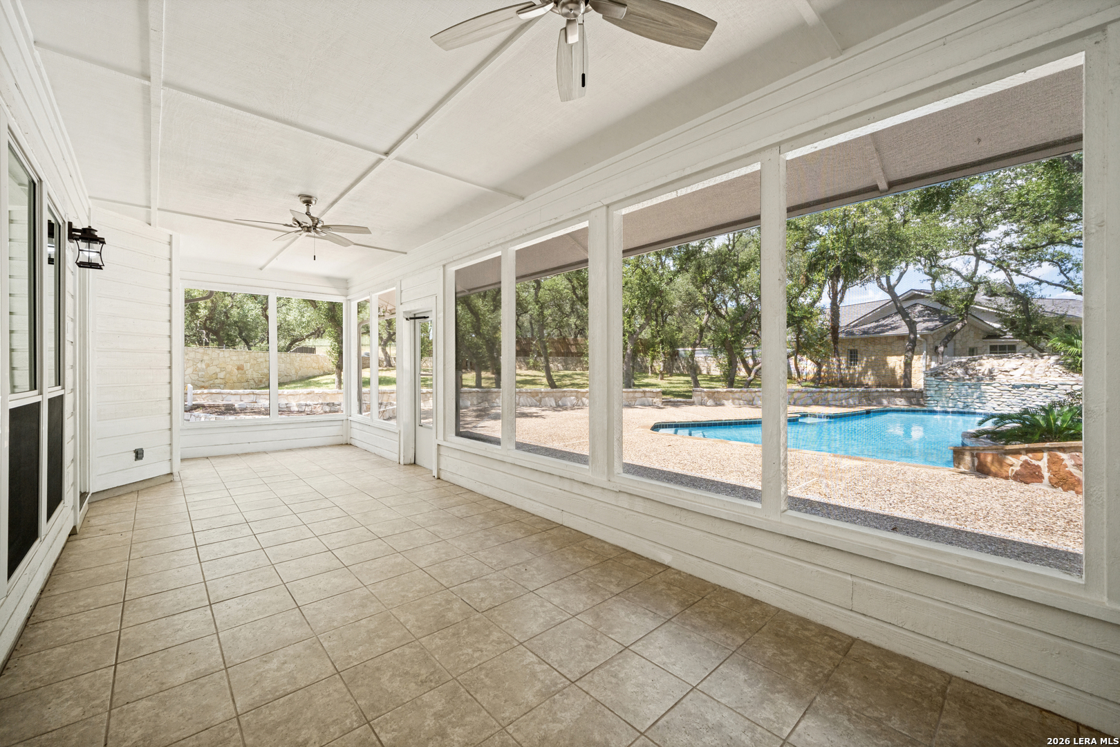 111 E Oak Estates Drive San Antonio TX 78260