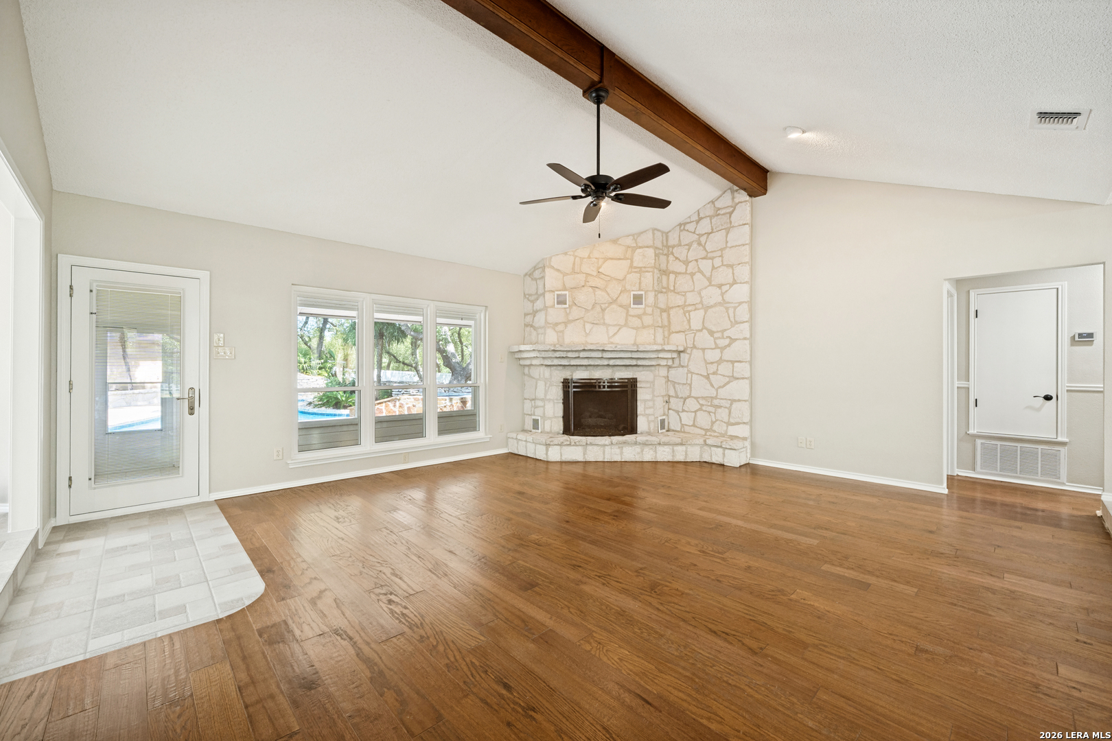 111 E Oak Estates Drive San Antonio TX 78260