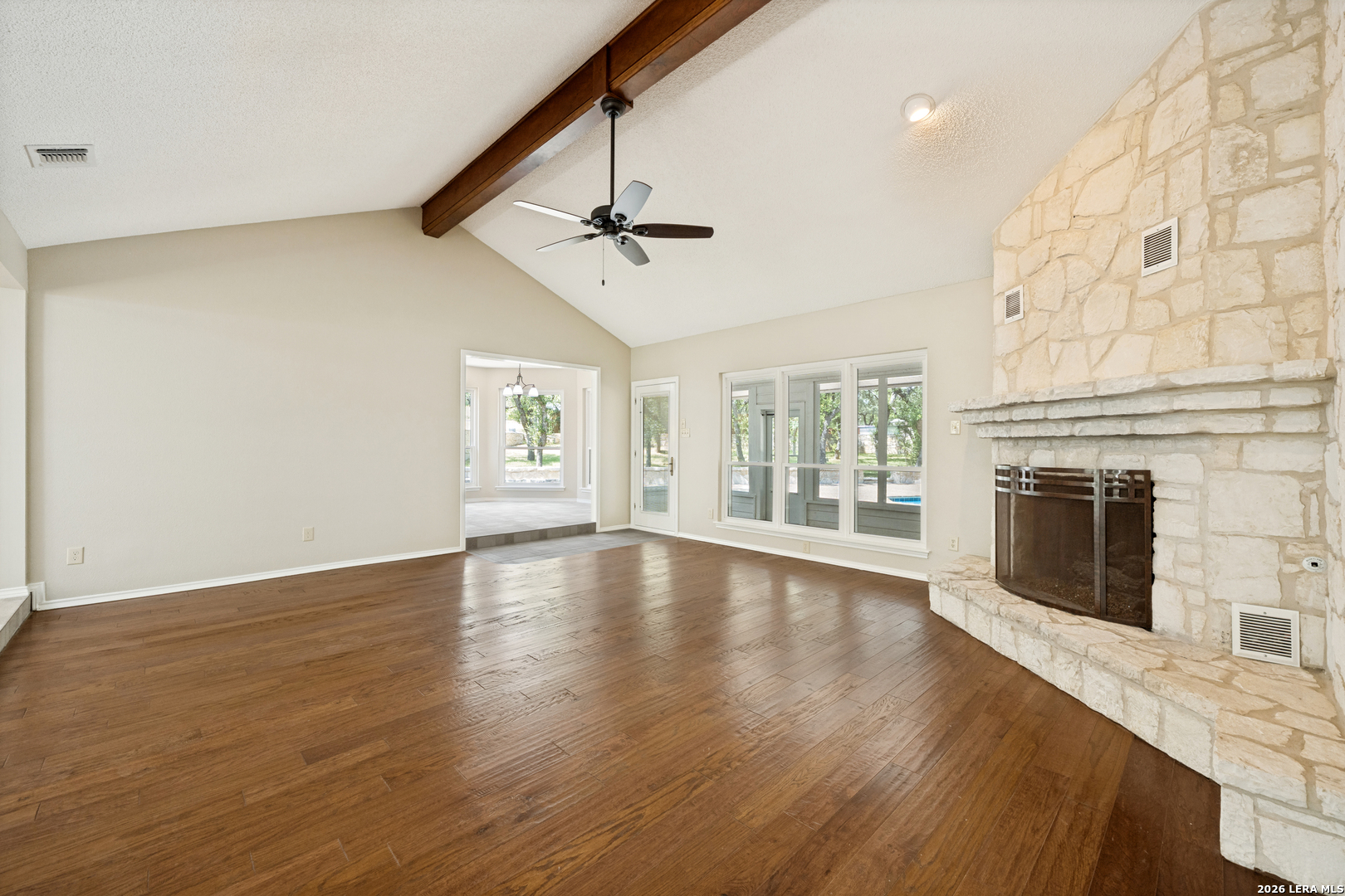 111 E Oak Estates Drive San Antonio TX 78260