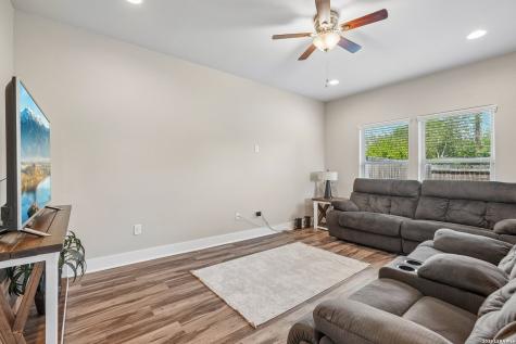2706 Lake Louise San Antonio TX 78228