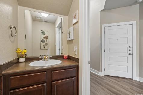 2706 Lake Louise San Antonio TX 78228