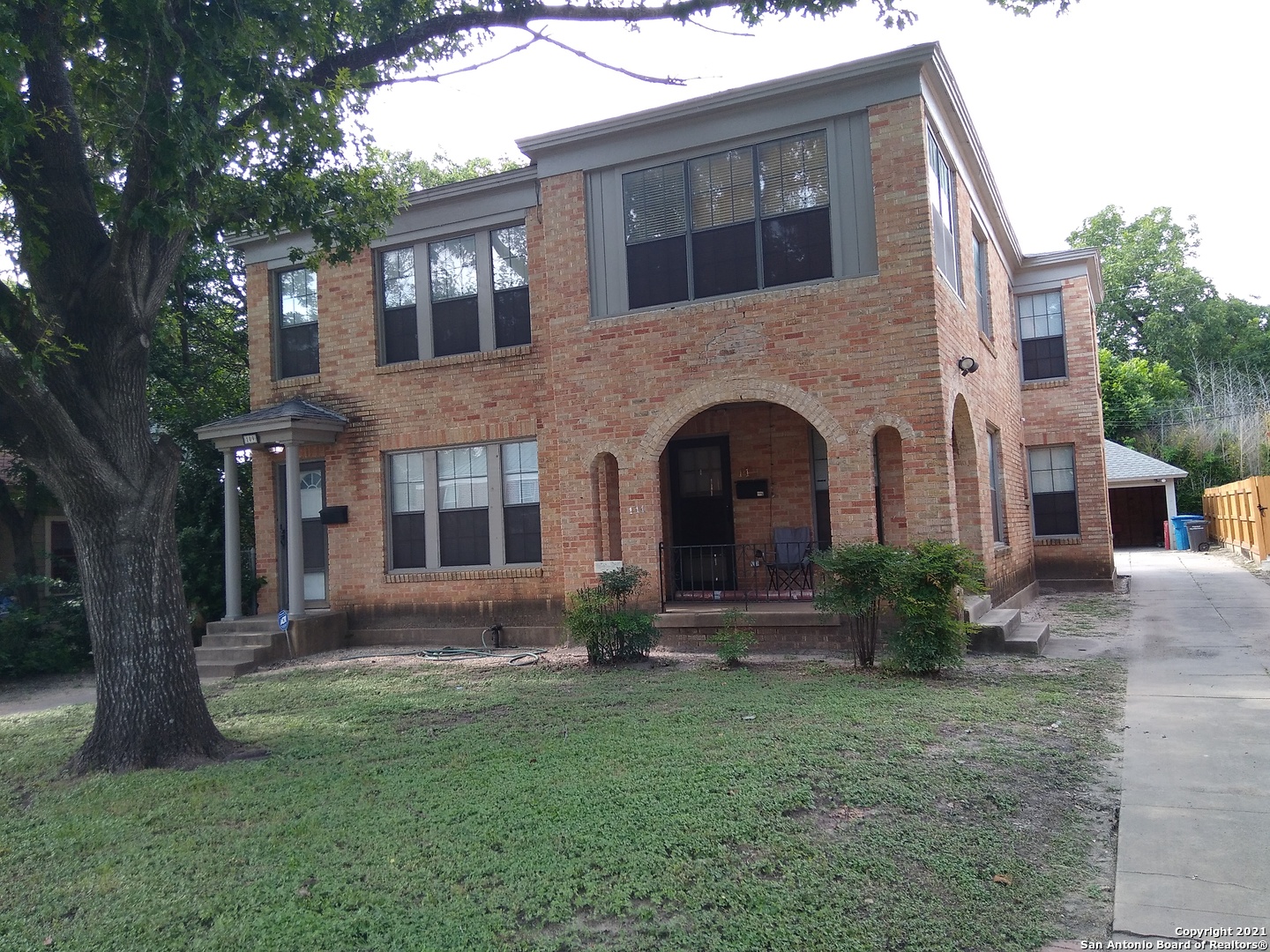 109 E Ridgewood Court San Antonio TX 78212