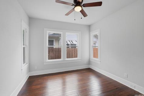 329 Hot Wells Boulevard San Antonio TX 78223