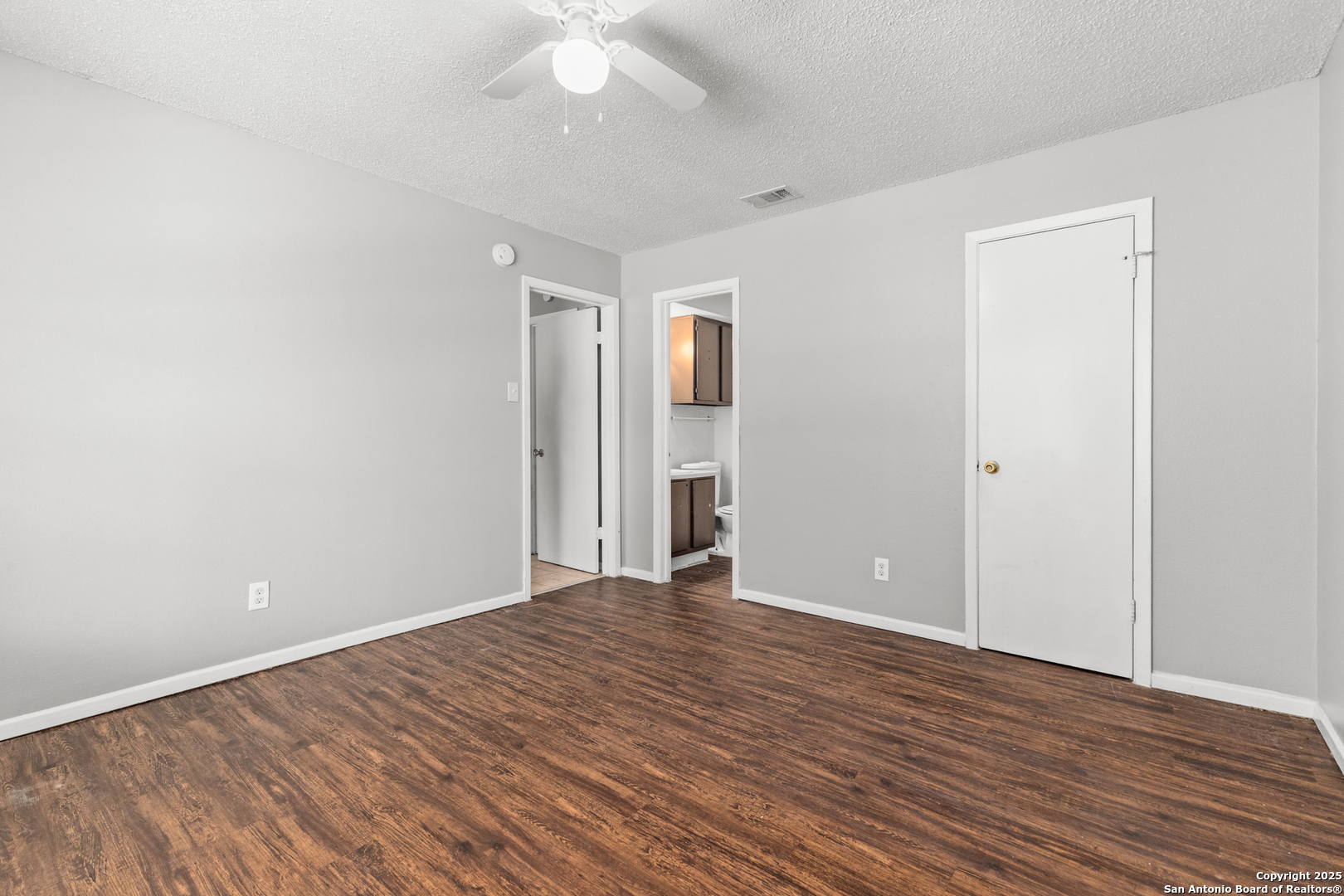 5818 Shadow Glen San Antonio TX 78240