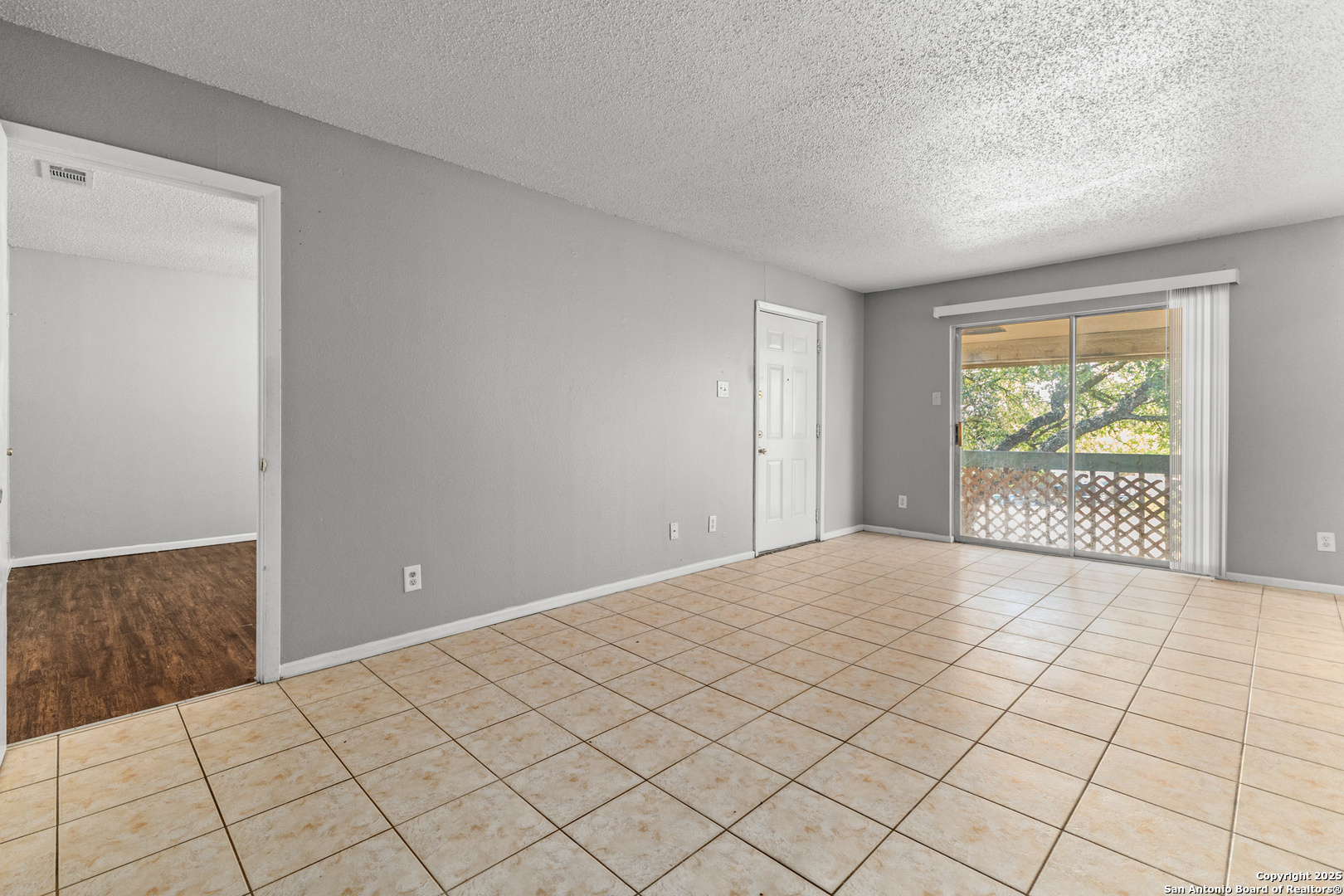 5818 Shadow Glen San Antonio TX 78240