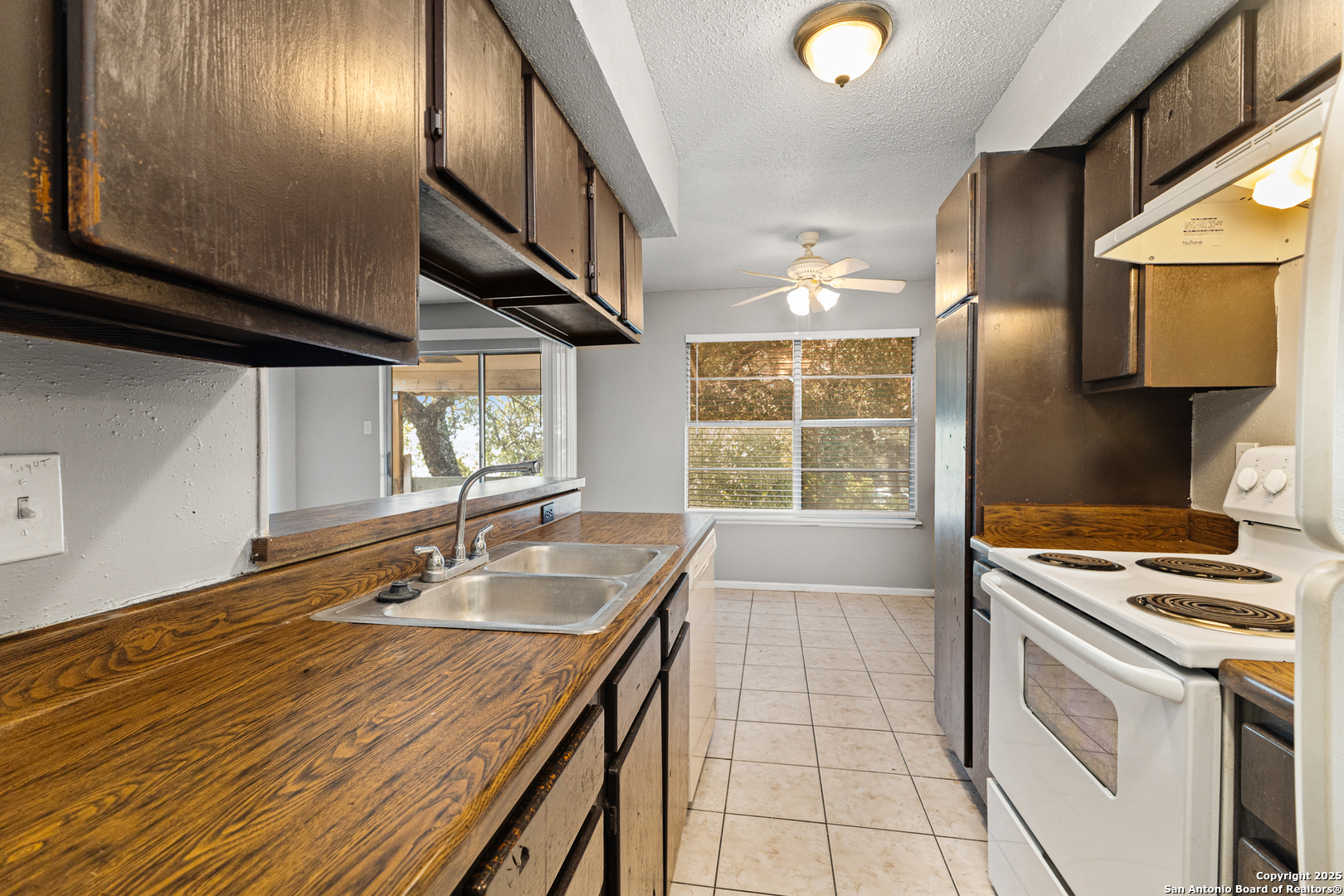 5818 Shadow Glen San Antonio TX 78240