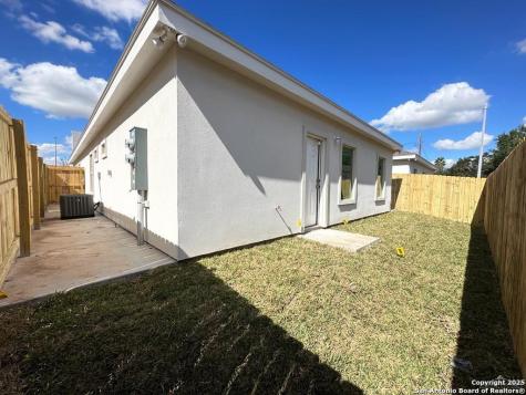1303 Lore Drive Weslaco TX 78599