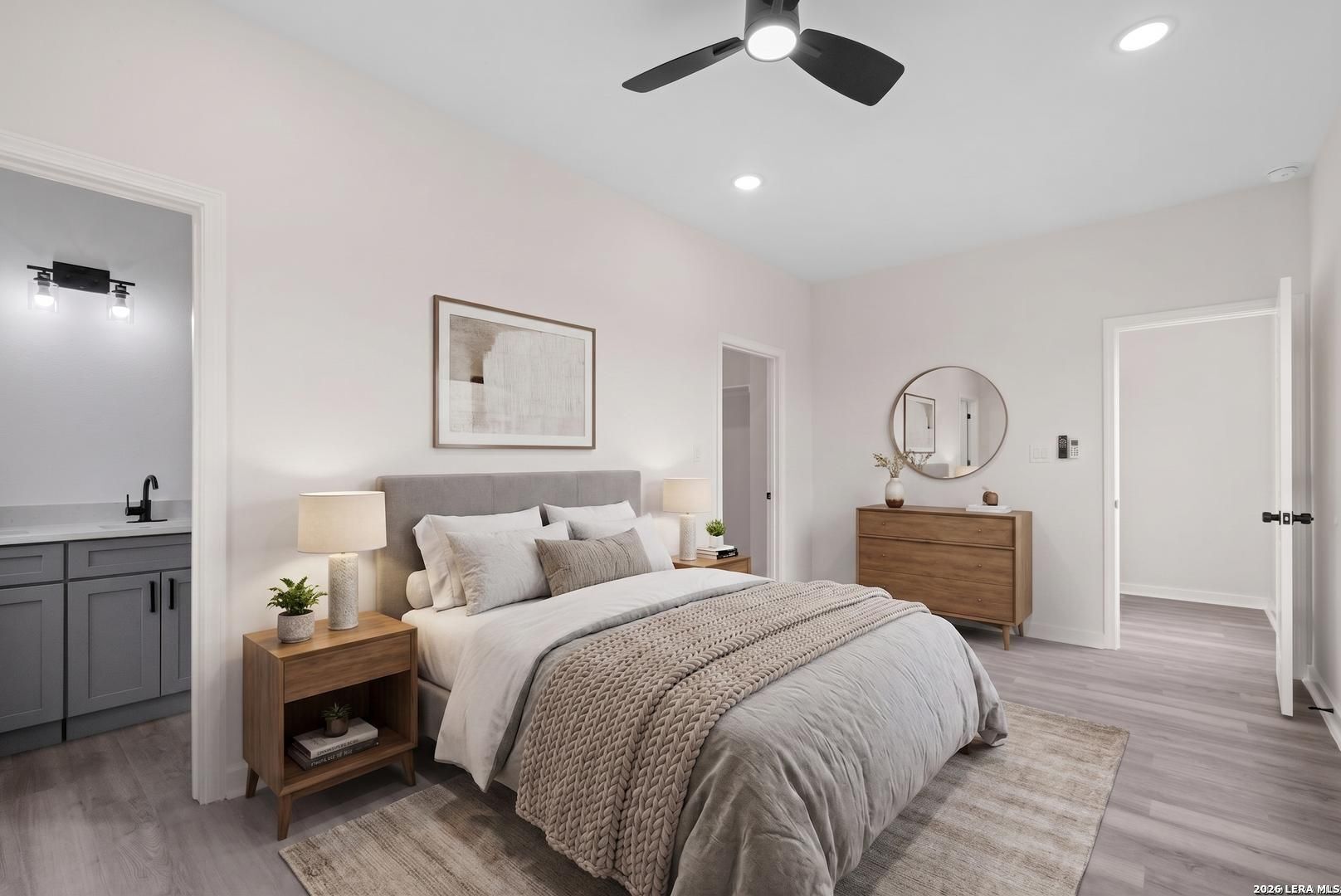 627 S Olive St, #101, 201 San Antonio TX 78203