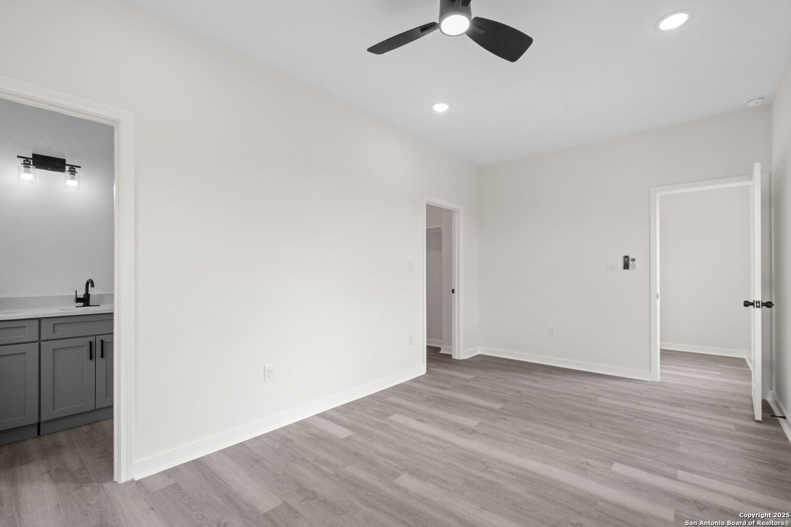 627 S Olive St, #101, 201 San Antonio TX 78203
