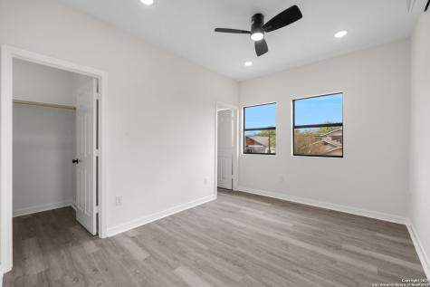 627 S Olive St, #101, 201 San Antonio TX 78203