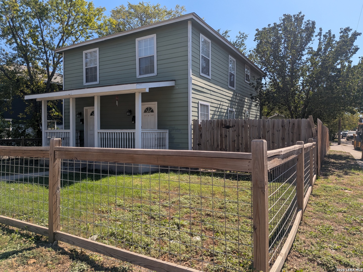 1340 W Ridgewood Court San Antonio TX 78201