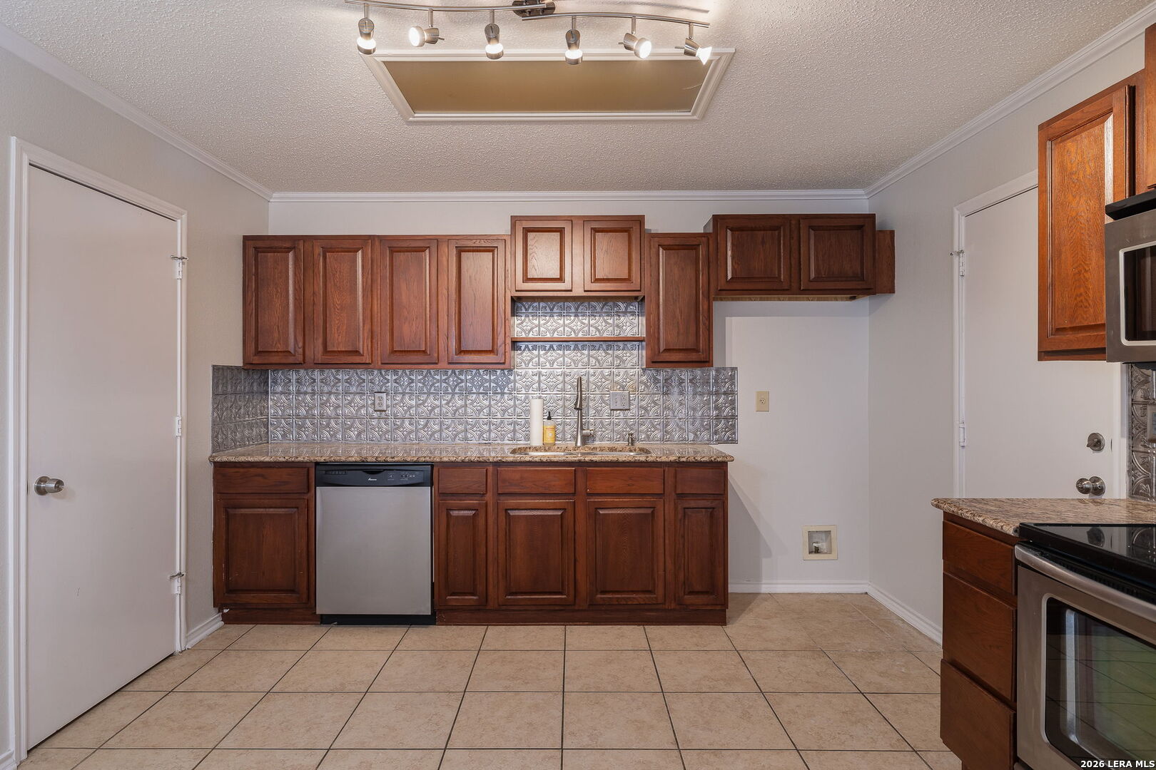 7025 Tourant San Antonio TX 78240