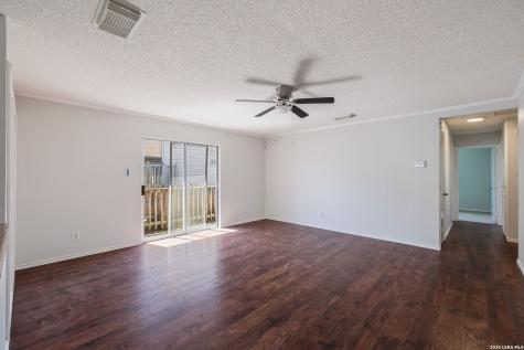 7025 Tourant San Antonio TX 78240