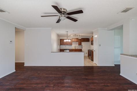 7025 Tourant San Antonio TX 78240