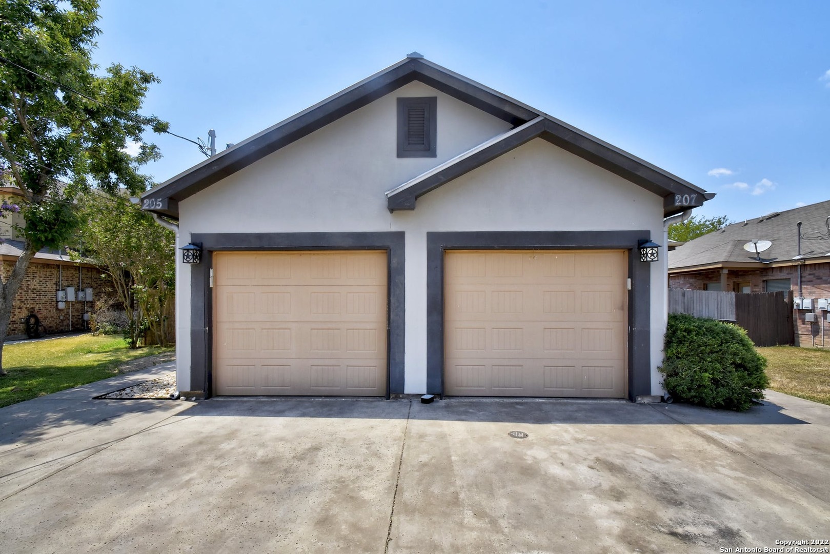 205 & 207 Anne Louise Drive New Braunfels TX 78130