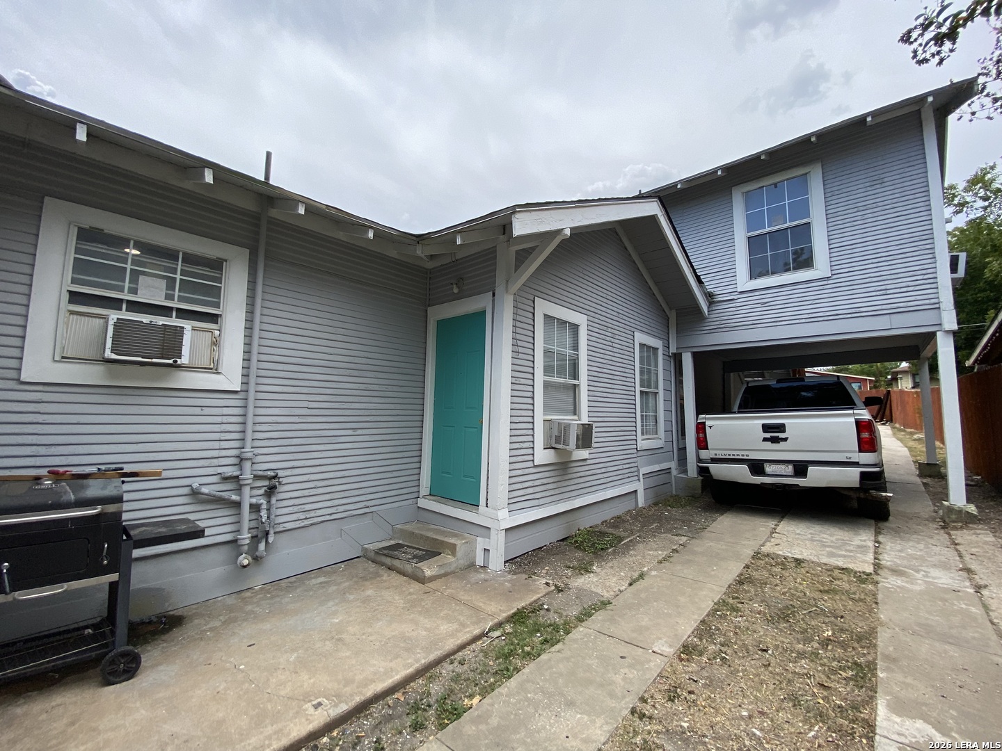 809 Kayton San Antonio TX 78210