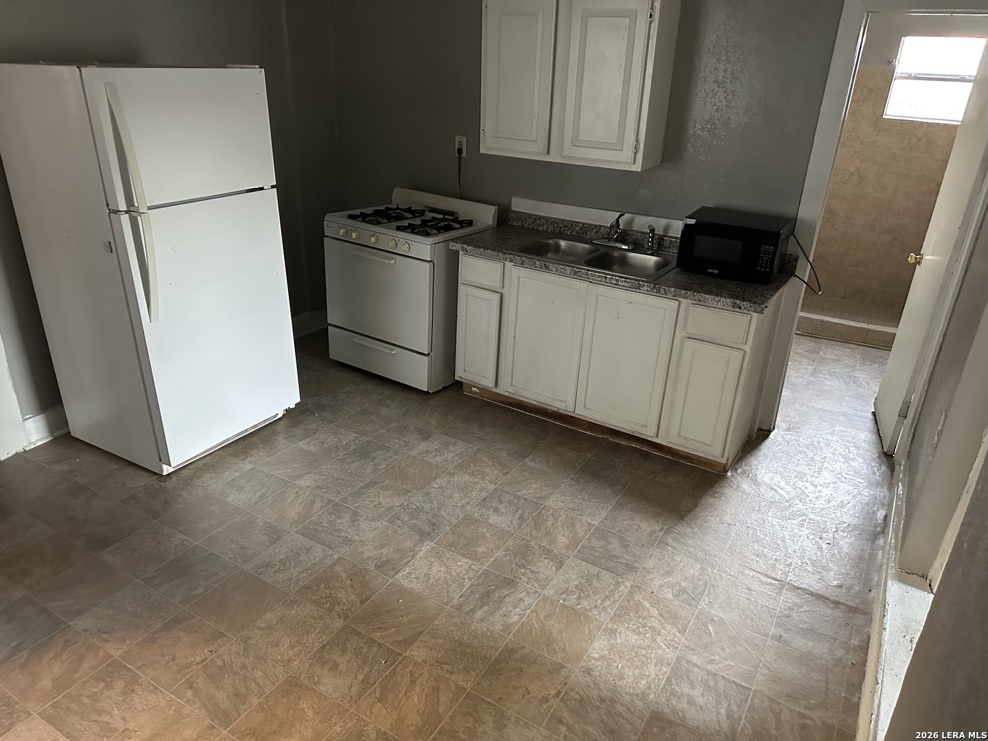809 Kayton San Antonio TX 78210
